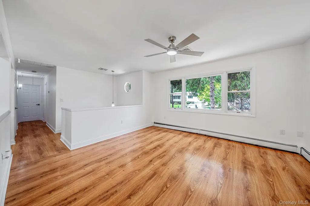 94 Crestwood Boulevard Poughkeepsie NY 12603