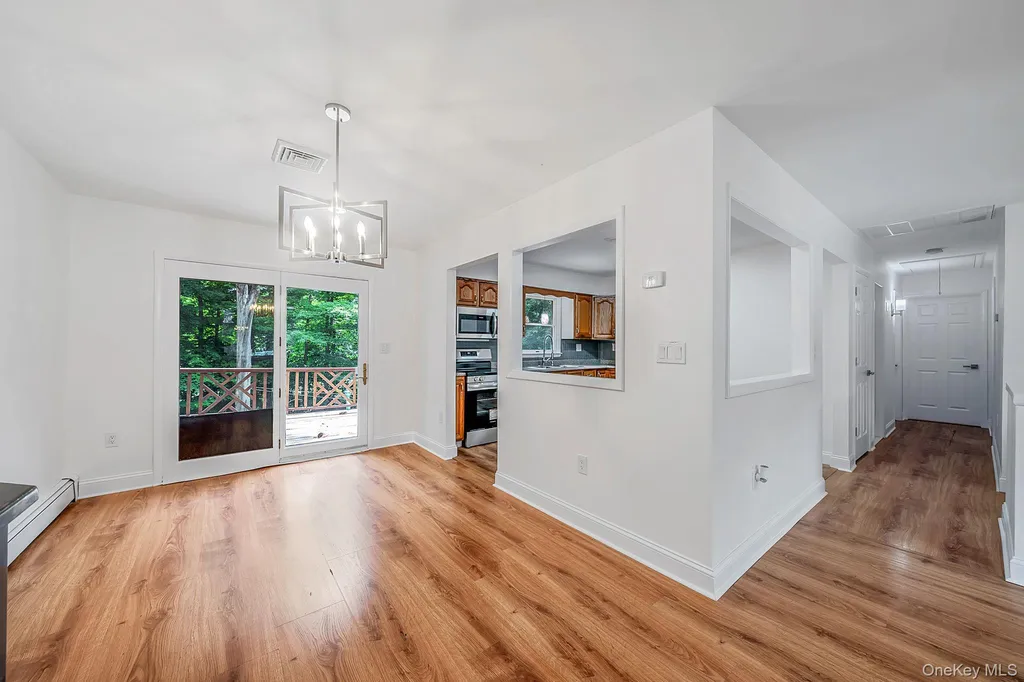 94 Crestwood Boulevard Poughkeepsie NY 12603