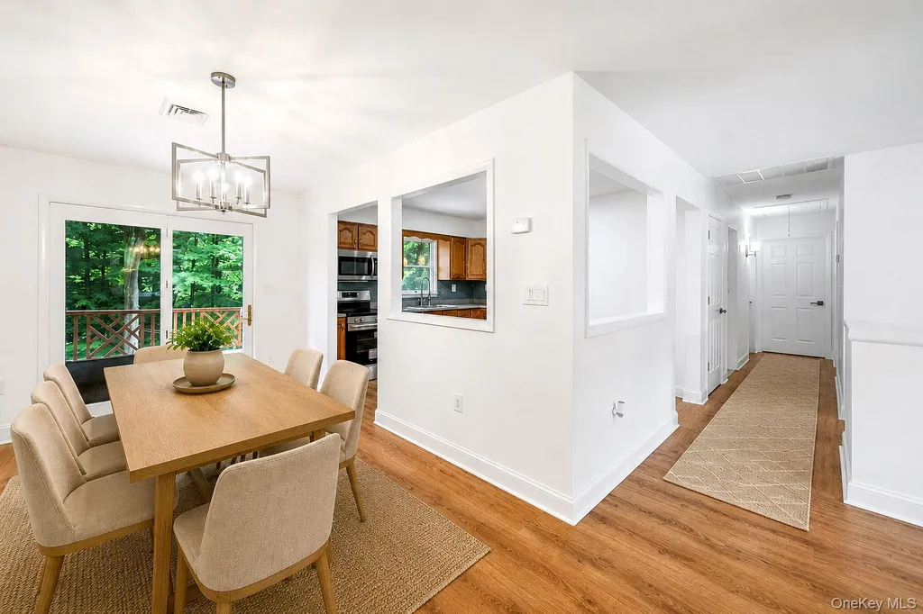 94 Crestwood Boulevard Poughkeepsie NY 12603