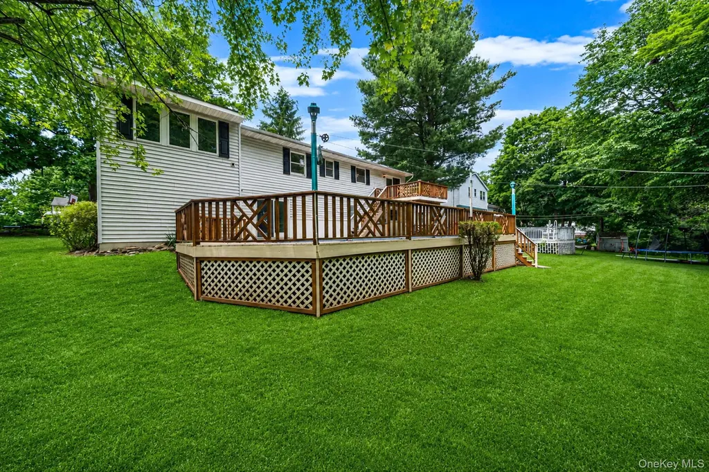 94 Crestwood Boulevard Poughkeepsie NY 12603