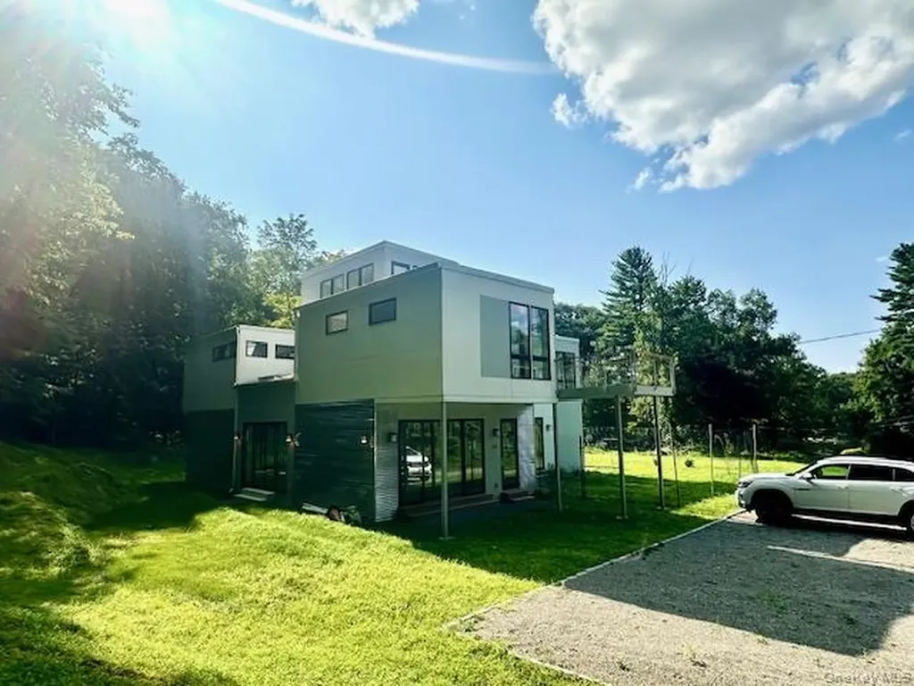 32 Brook Lane Cortlandt Manor NY 10567