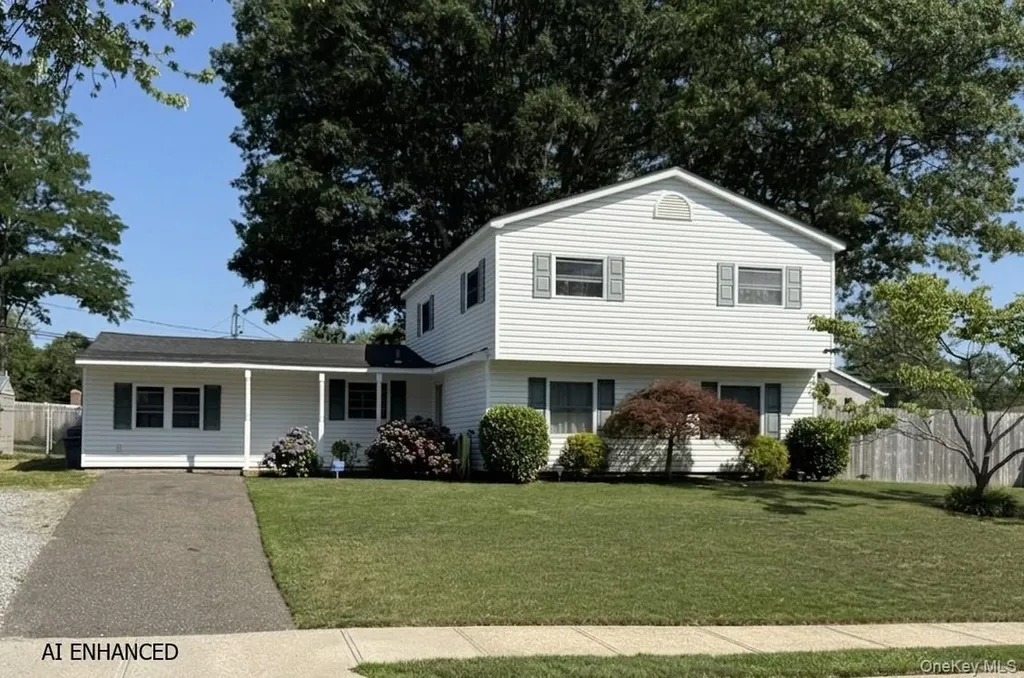 9 College Hills Drive Farmingville NY 11738