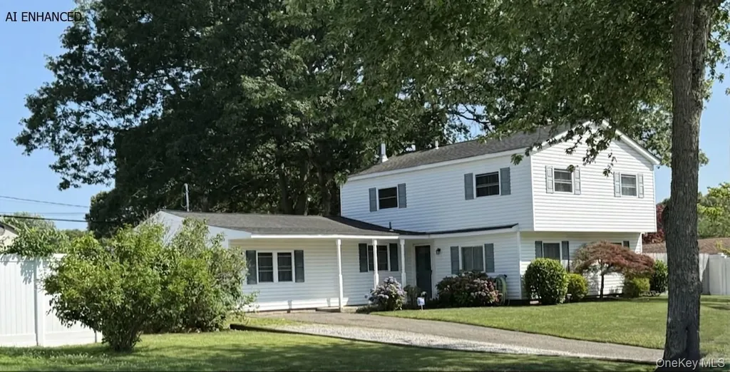 9 College Hills Drive Farmingville NY 11738