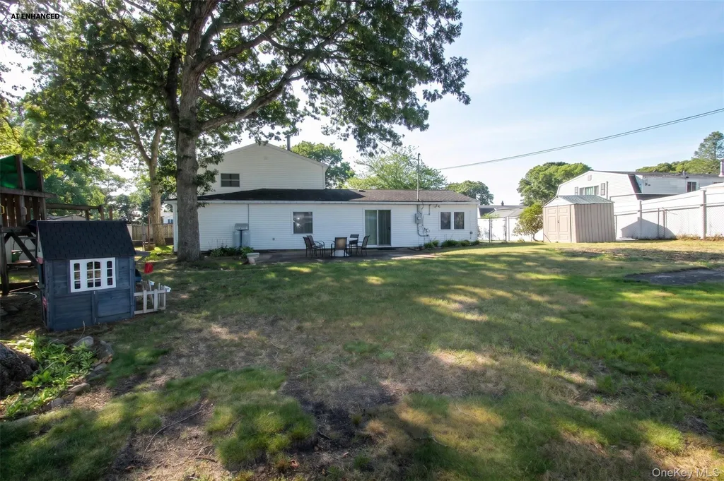 9 College Hills Drive Farmingville NY 11738