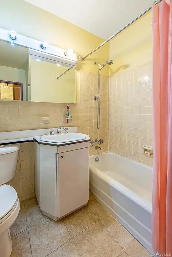 2925 W 5th Street Brooklyn NY 11224