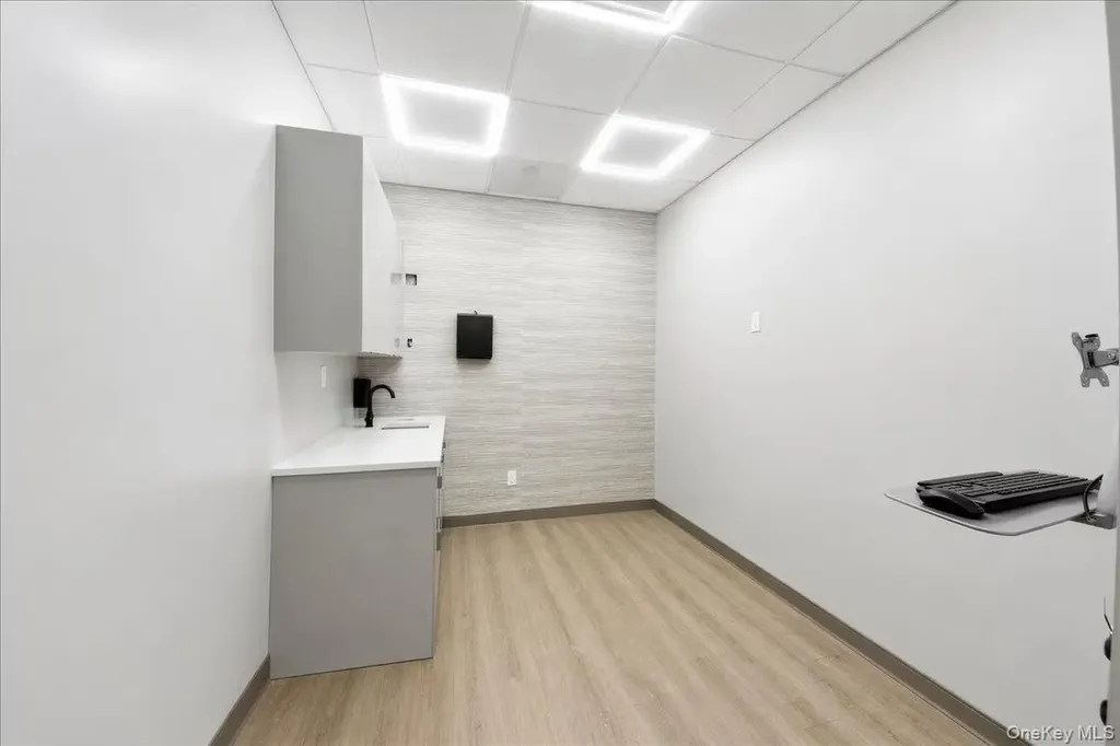 860 Central Park Avenue Scarsdale NY 10583