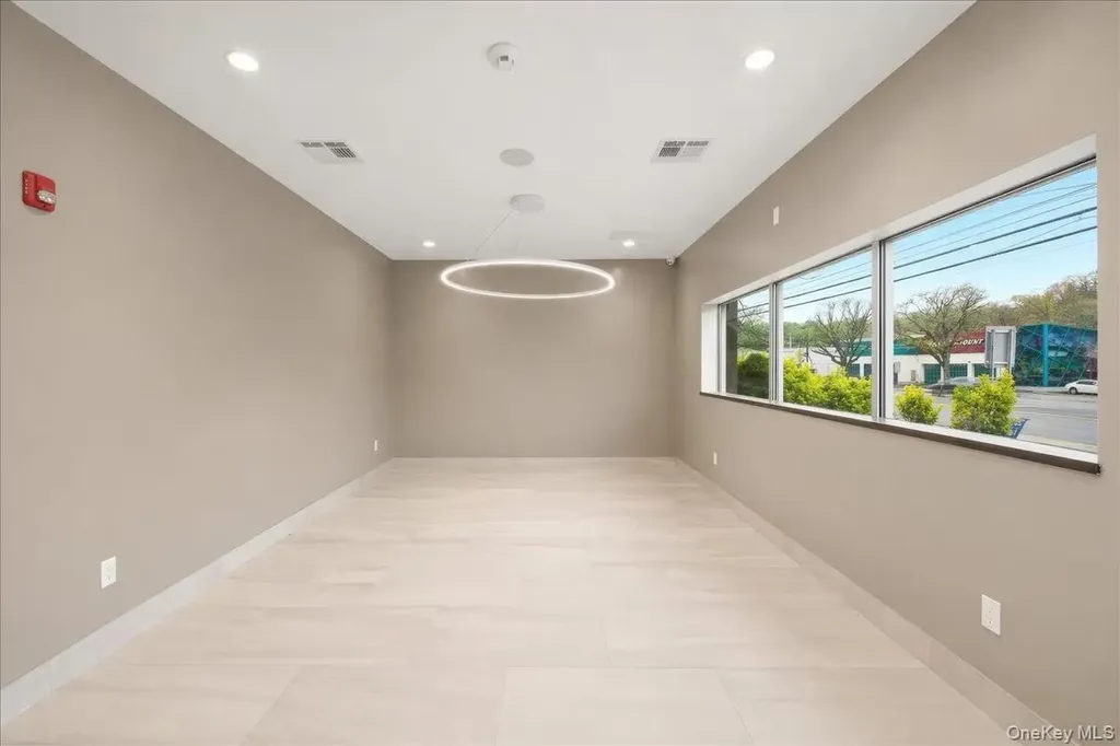 860 Central Park Avenue Scarsdale NY 10583