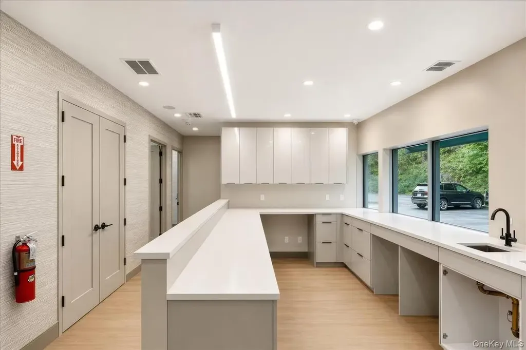 860 Central Park Avenue Scarsdale NY 10583