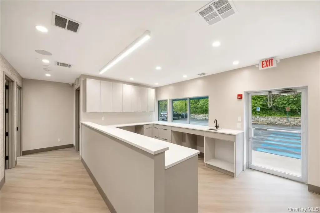 860 Central Park Avenue Scarsdale NY 10583