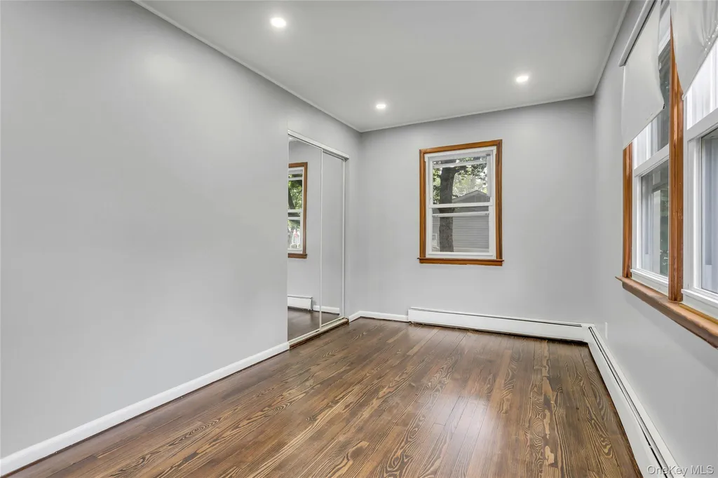 26 Woodland Street Ronkonkoma NY 11779