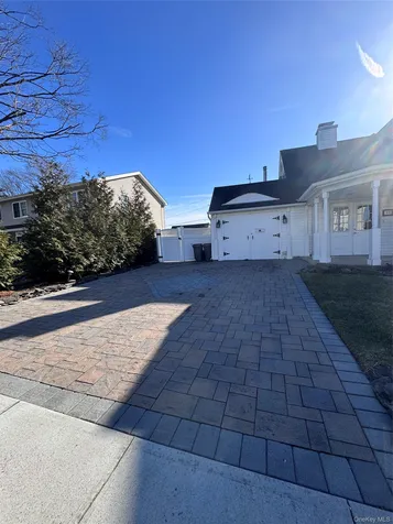 37 Spray Lane Hicksville NY 11801