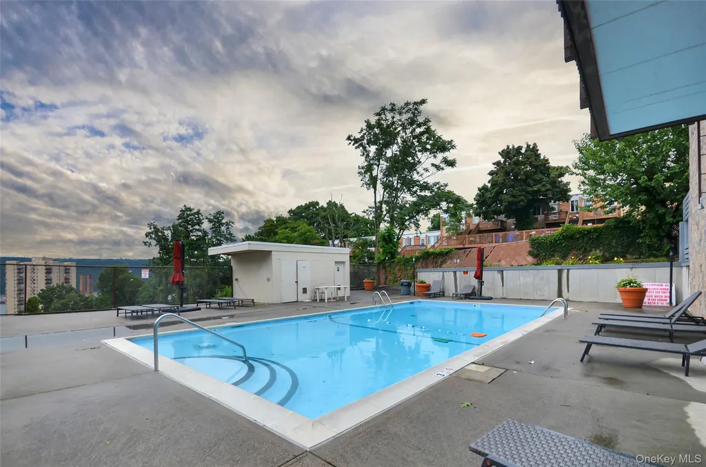 397 N Broadway Yonkers NY 10701