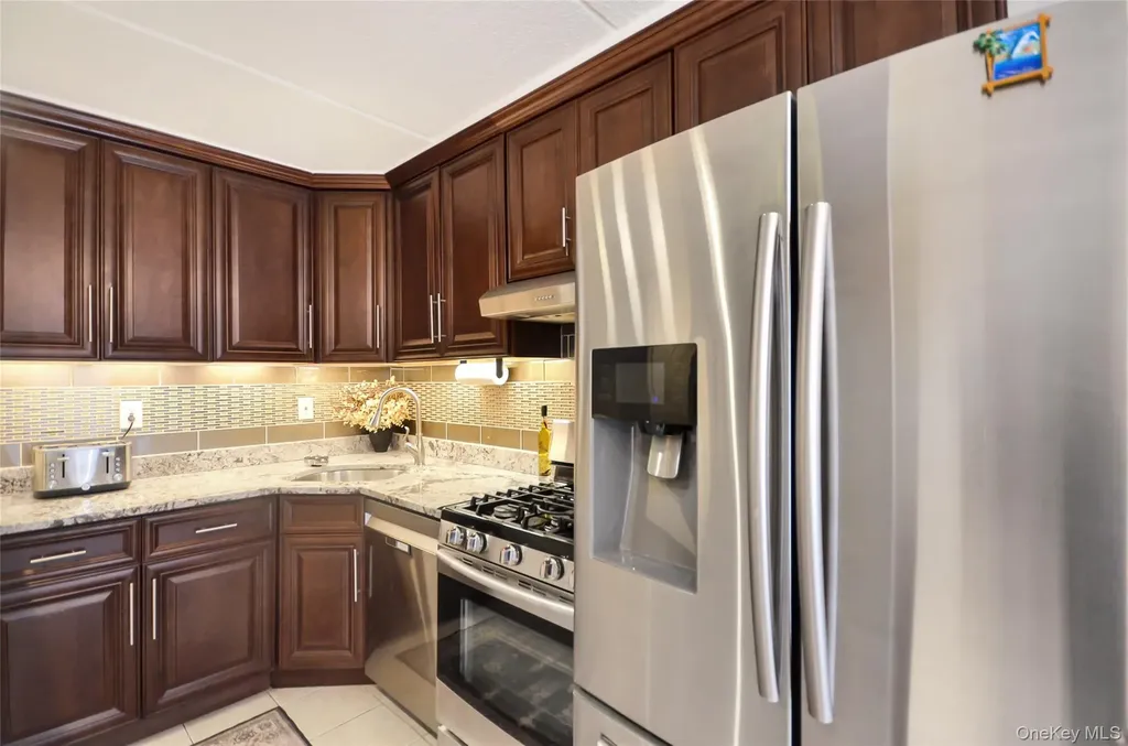 397 N Broadway Yonkers NY 10701