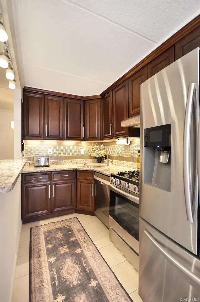 397 N Broadway Yonkers NY 10701