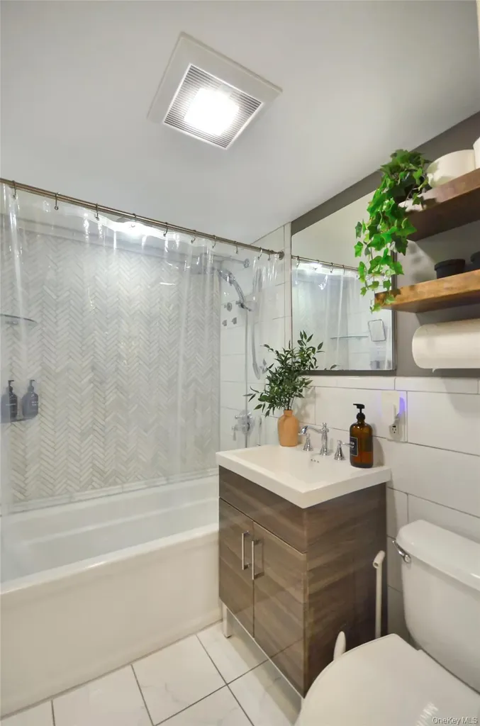 397 N Broadway Yonkers NY 10701