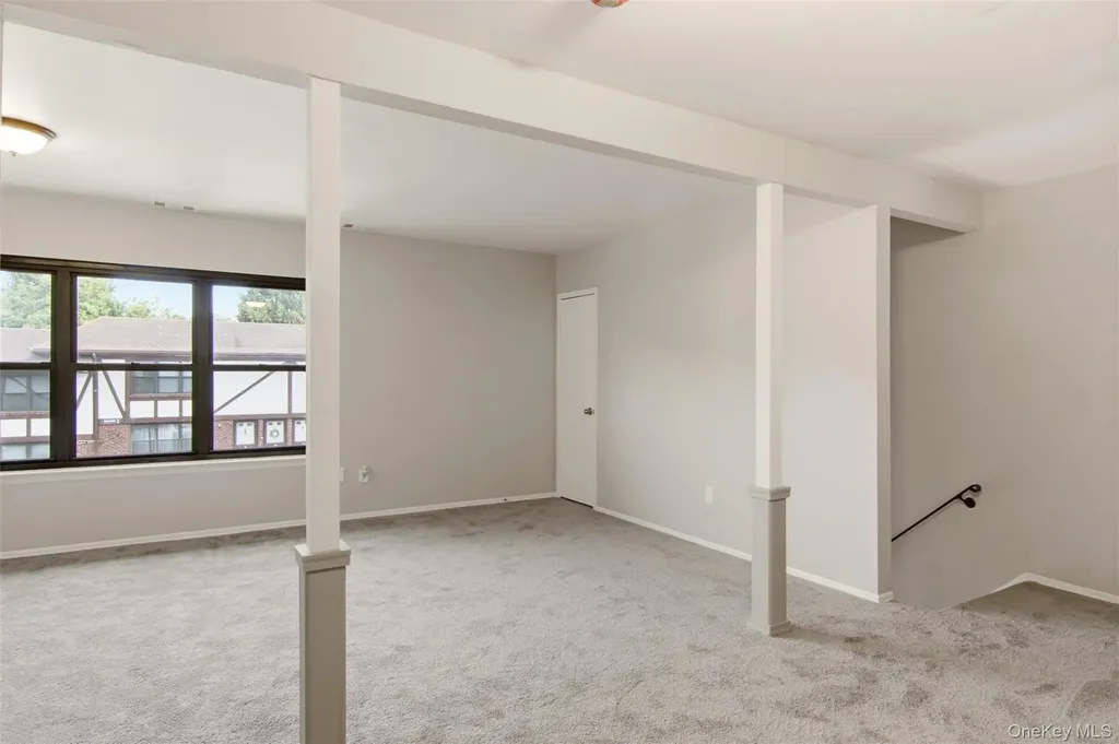 58 Bailey Court Middle Island NY 11953