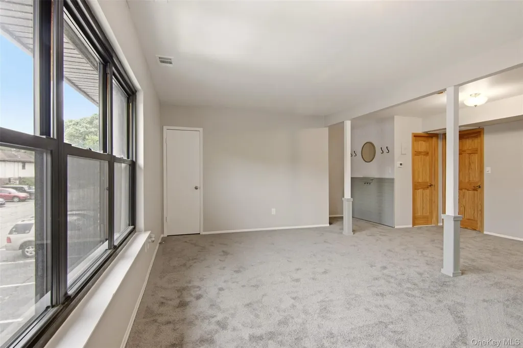 58 Bailey Court Middle Island NY 11953