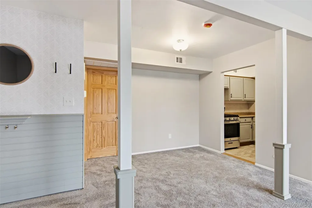 58 Bailey Court Middle Island NY 11953