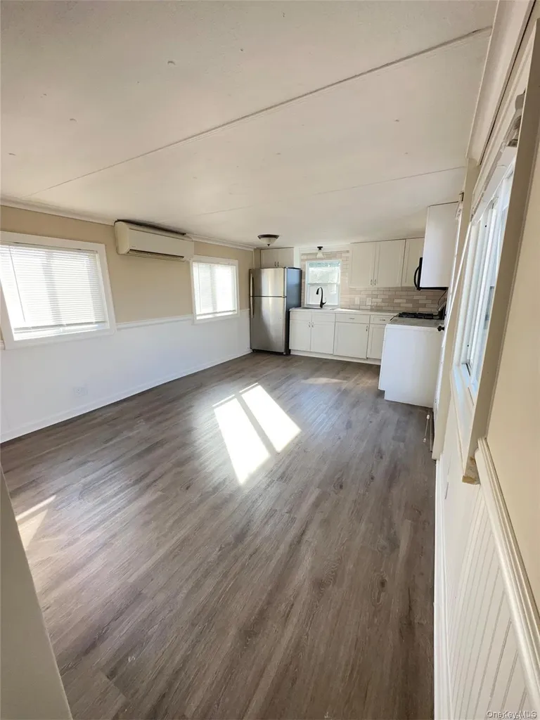 150 Main St. Unit 57 Islip NY 11751
