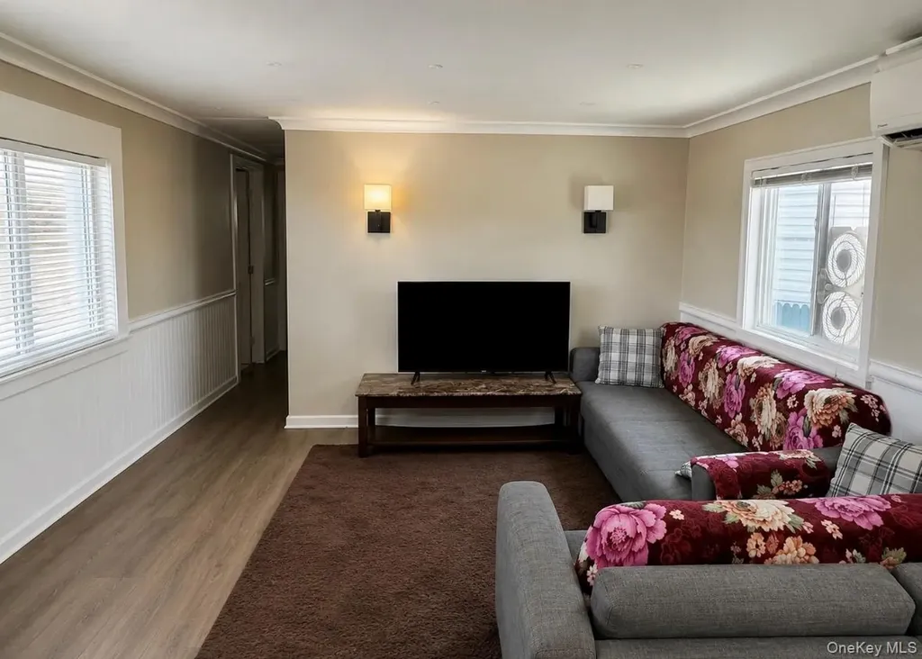 150 Main St. Unit 57 Islip NY 11751