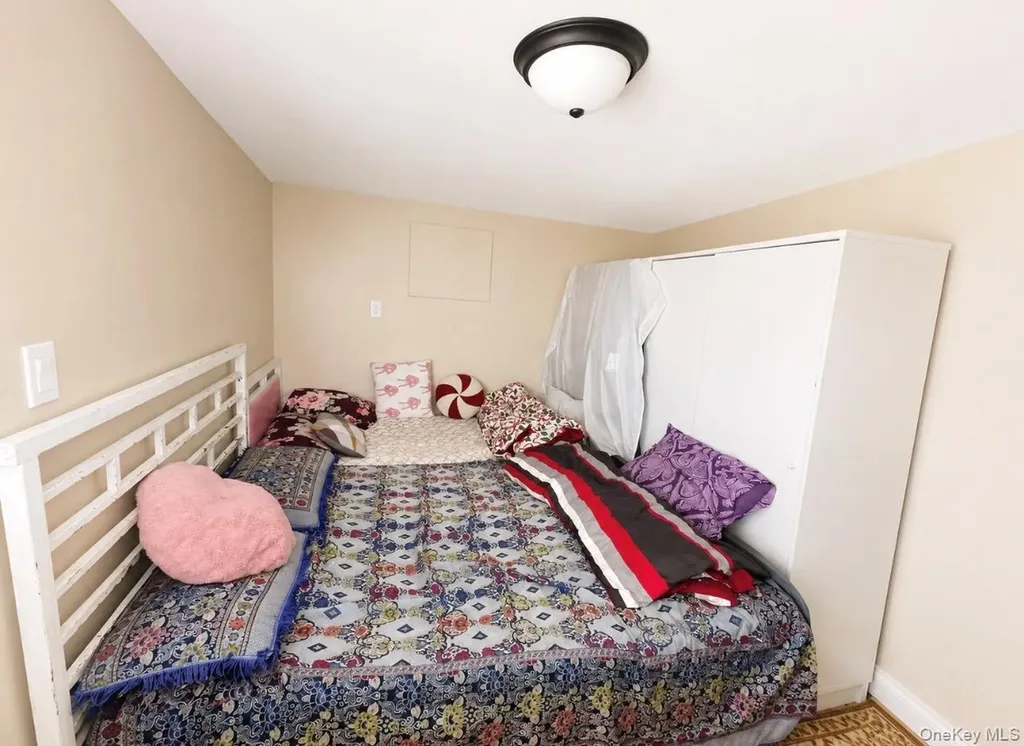 150 Main St. Unit 57 Islip NY 11751