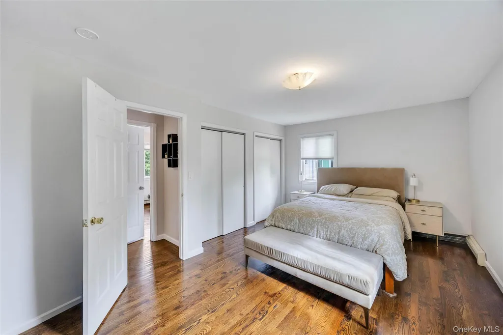 192 N 21st Street Wheatley Heights NY 11798