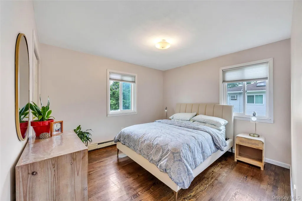 192 N 21st Street Wheatley Heights NY 11798