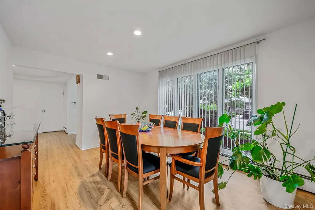 2 Sagamore Way N Jericho NY 11753