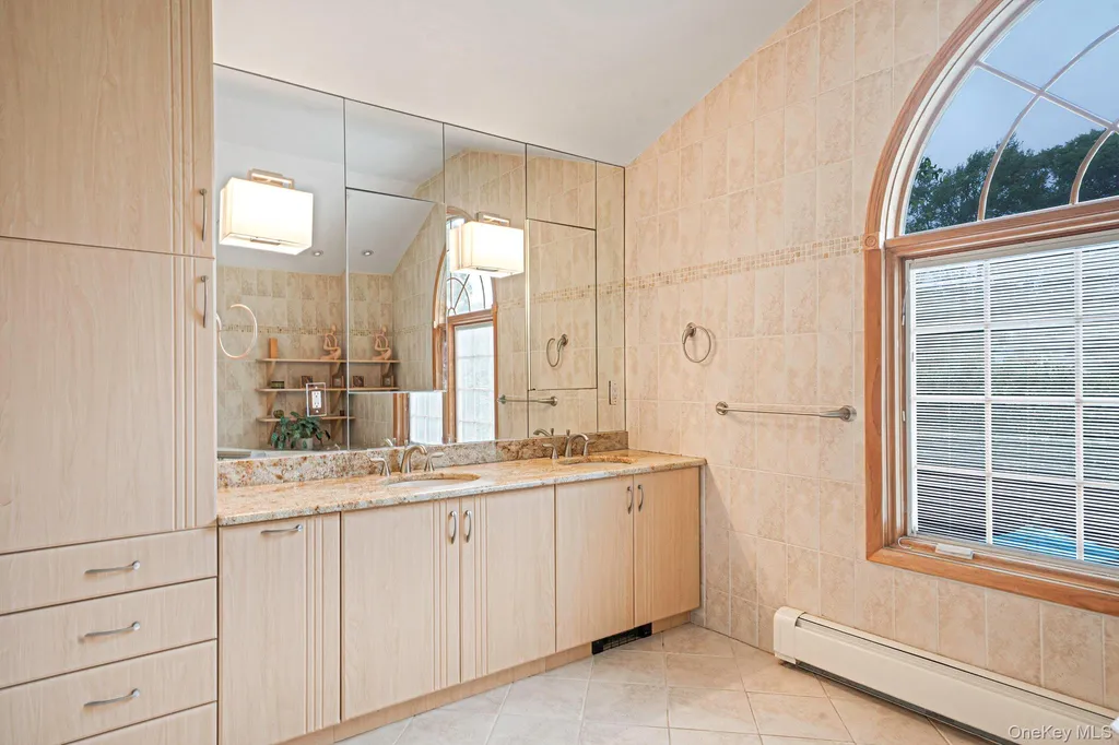 2 Sagamore Way N Jericho NY 11753