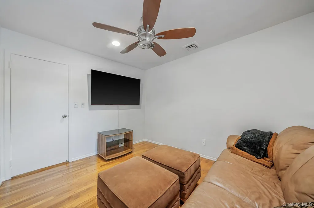 2 Sagamore Way N Jericho NY 11753