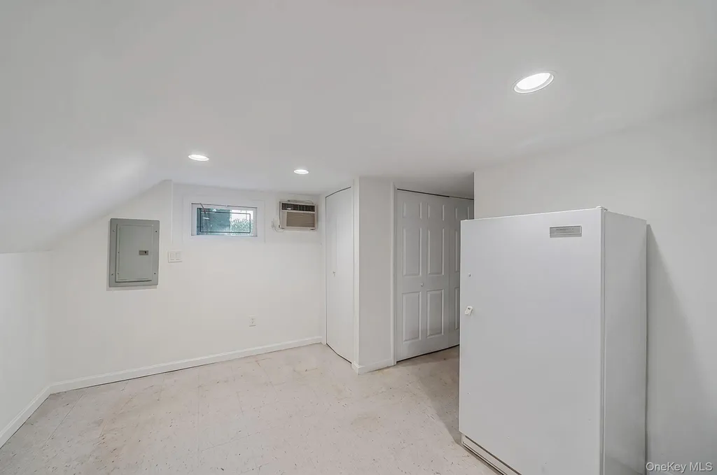 2 Sagamore Way N Jericho NY 11753