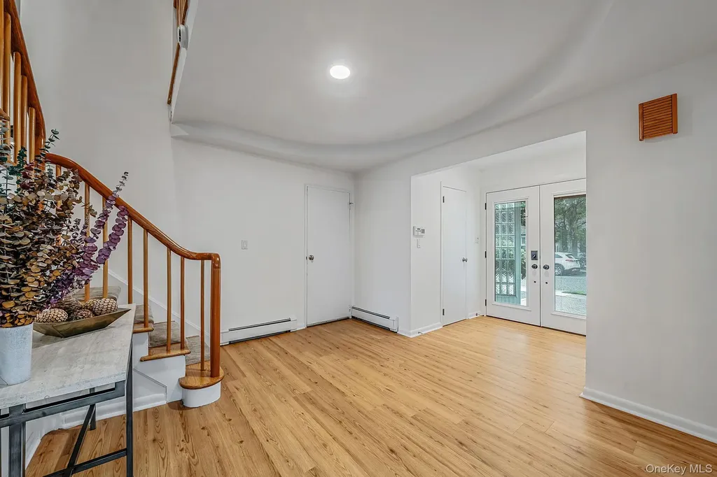 2 Sagamore Way N Jericho NY 11753