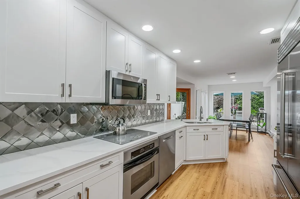 2 Sagamore Way N Jericho NY 11753