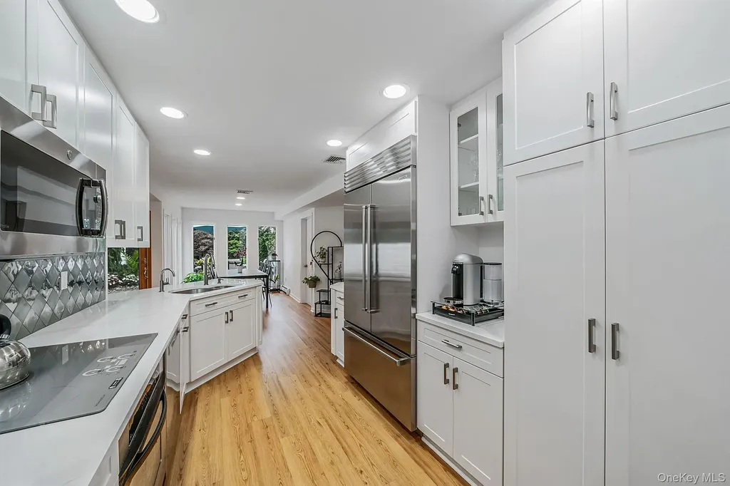 2 Sagamore Way N Jericho NY 11753