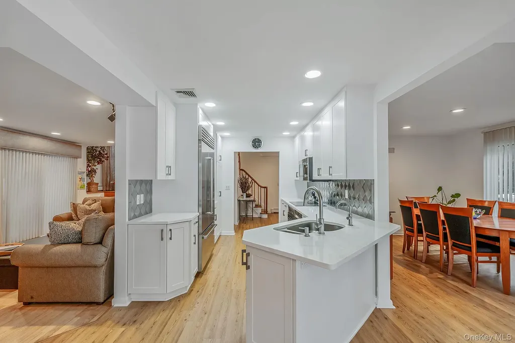 2 Sagamore Way N Jericho NY 11753