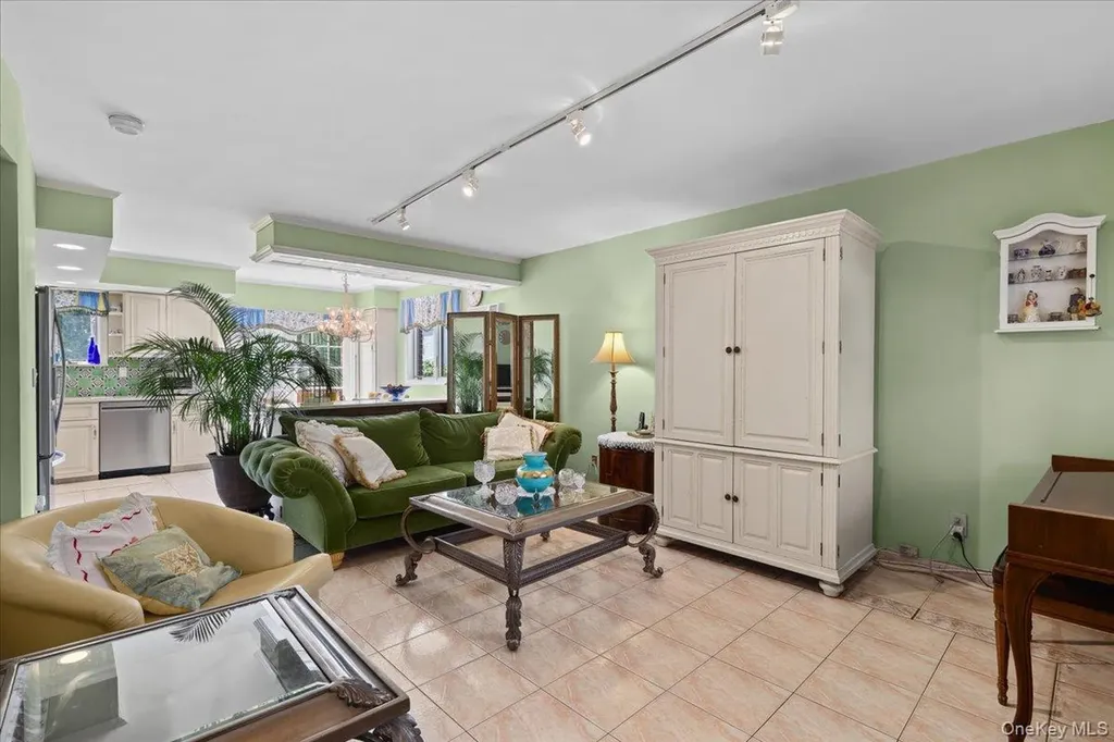 1415 Reed Place Bronx NY 10465
