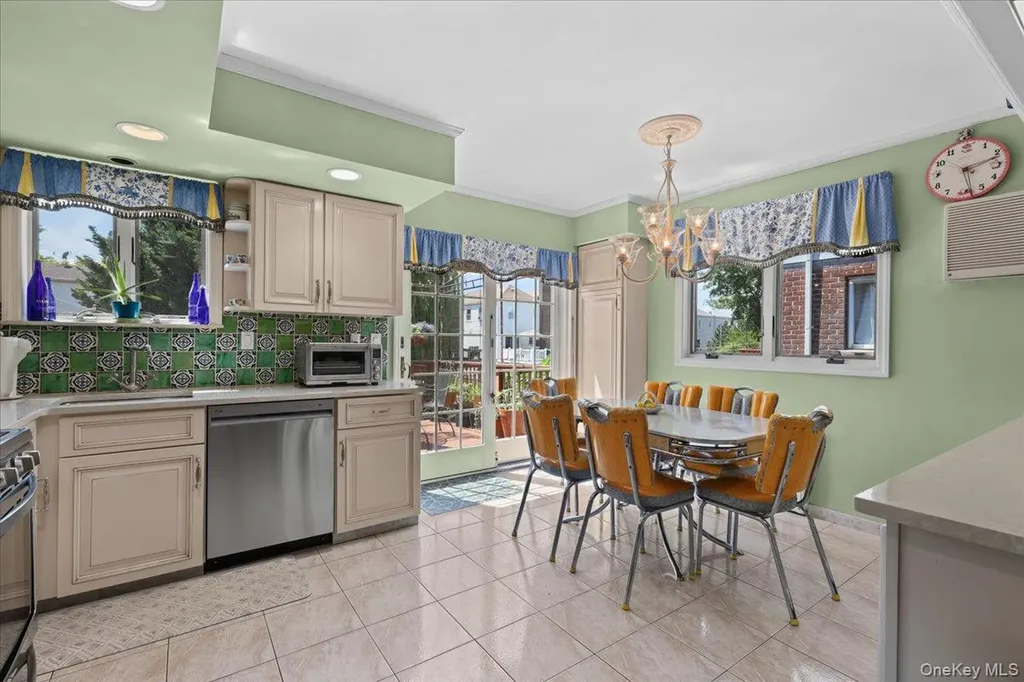 1415 Reed Place Bronx NY 10465