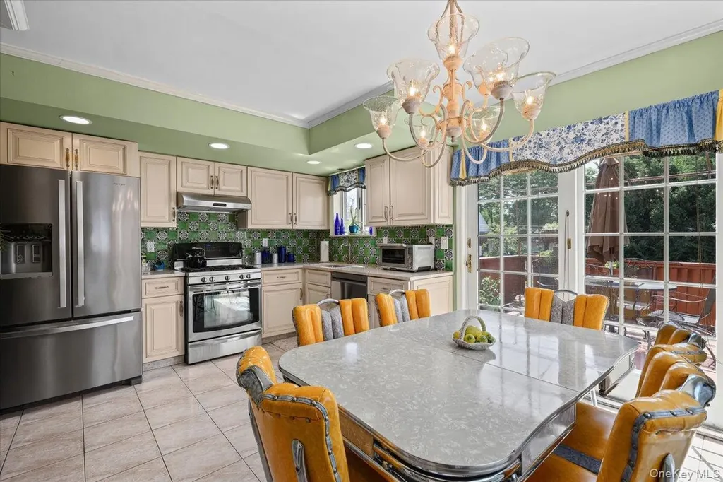 1415 Reed Place Bronx NY 10465