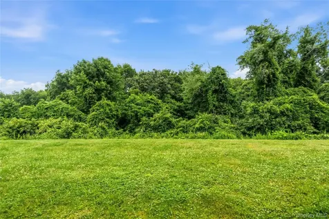 1404 Scarborough Drive Brewster NY 10509