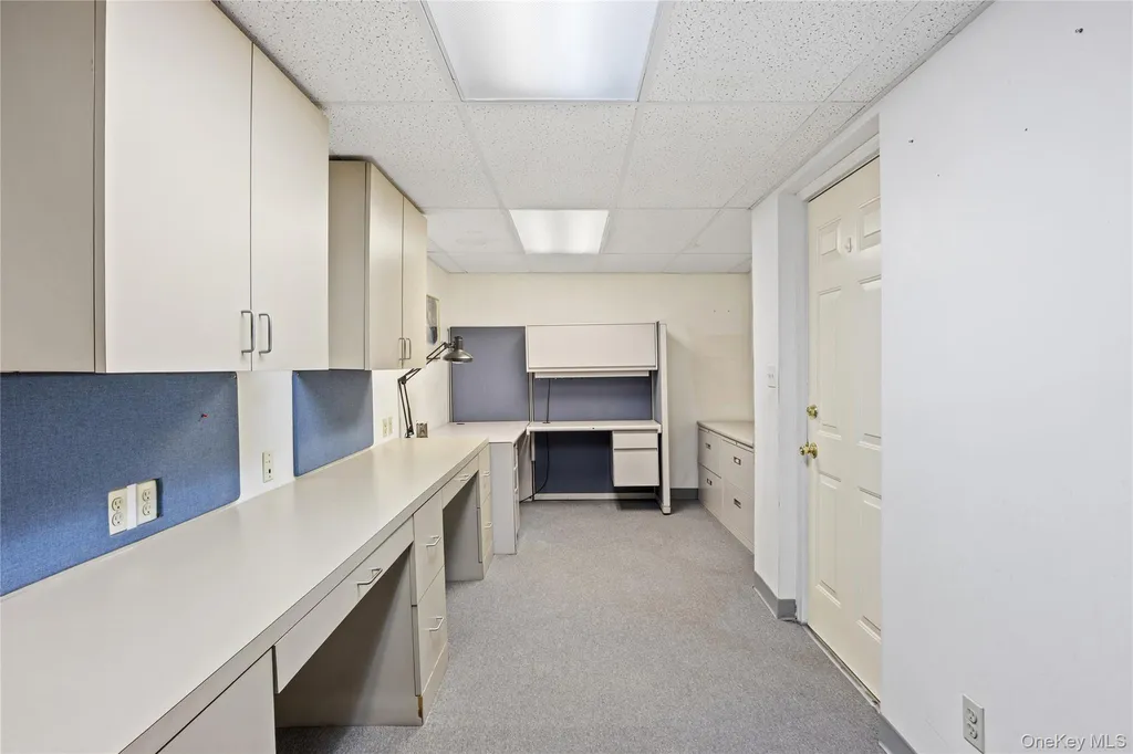 75 Bulson Road Rockville Centre NY 11570