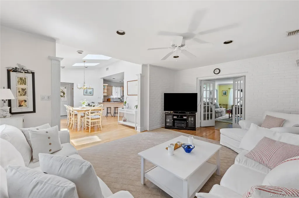 75 Bulson Road Rockville Centre NY 11570