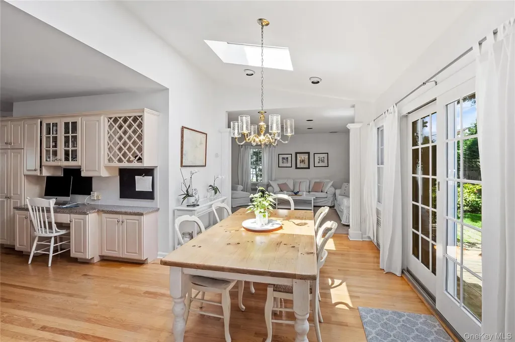 75 Bulson Road Rockville Centre NY 11570