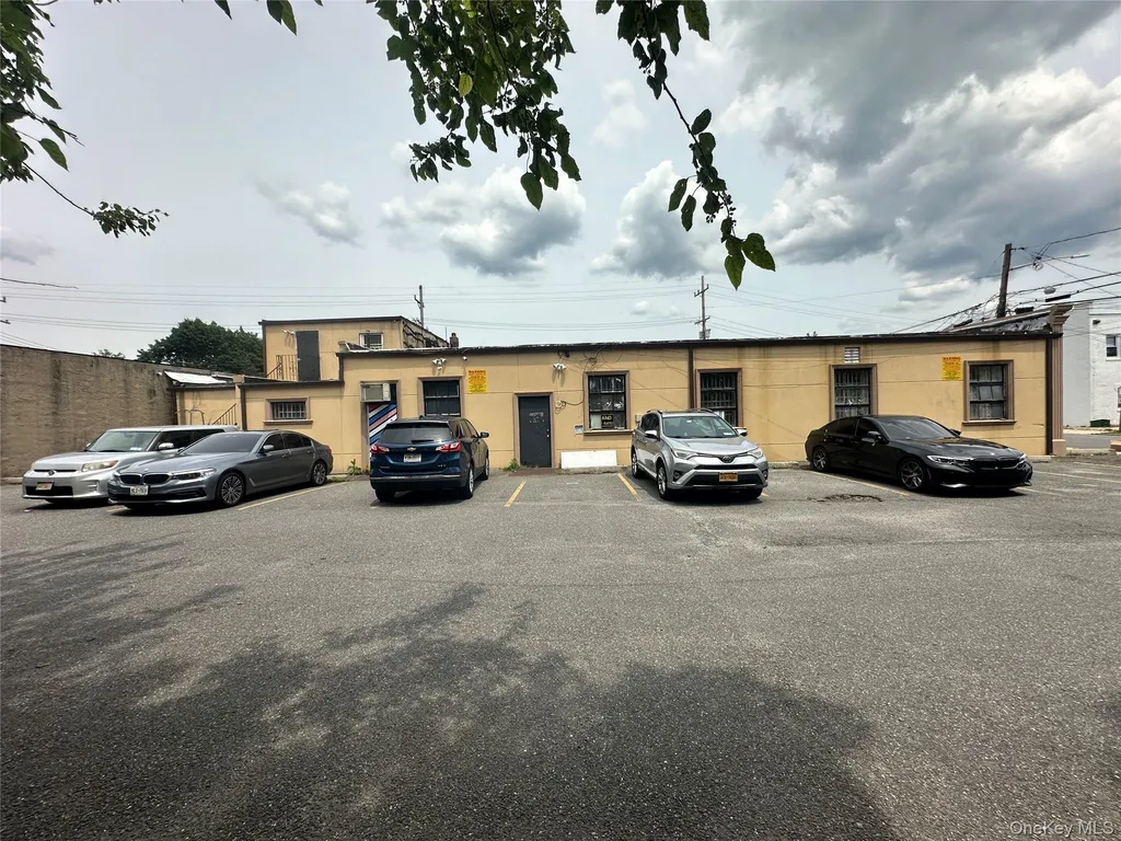 1483B Hempstead Turnpike Elmont NY 11003