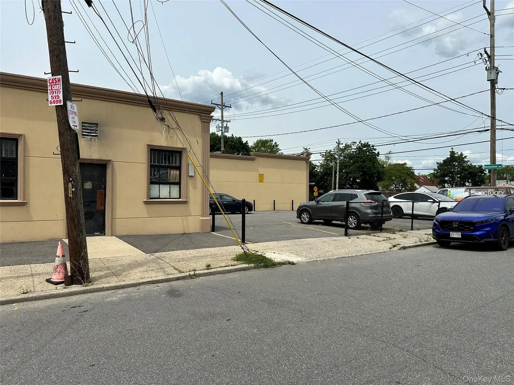 1483B Hempstead Turnpike Elmont NY 11003