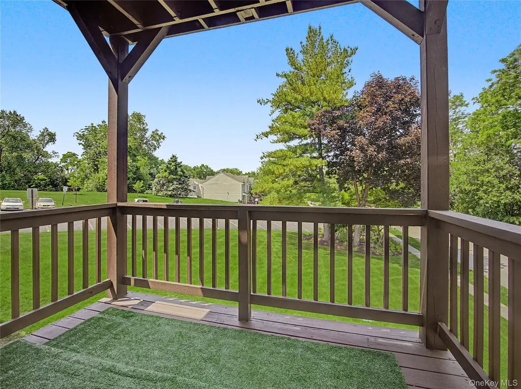 25 Village Park Drive Fishkill NY 12524