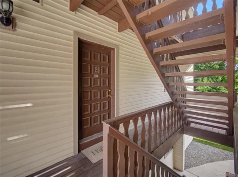 25 Villiage Park Drive Fishkill NY 12524