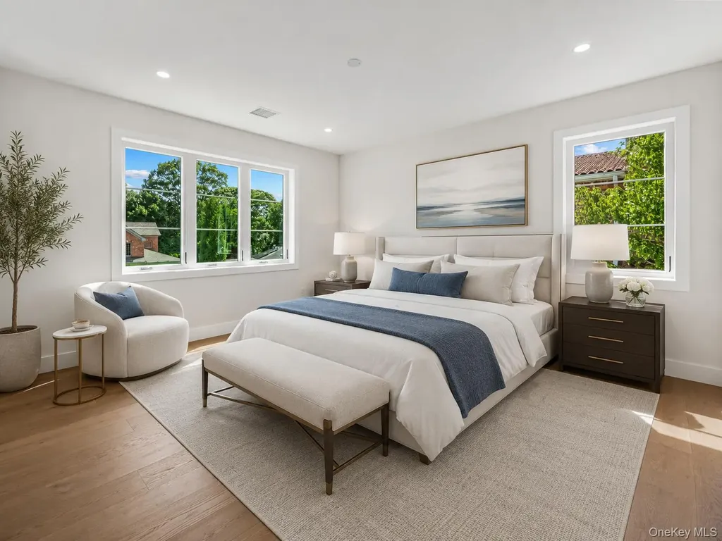 97 North Court Roslyn Heights NY 11577