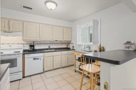 208 Harris Road Bedford Hills NY 10507