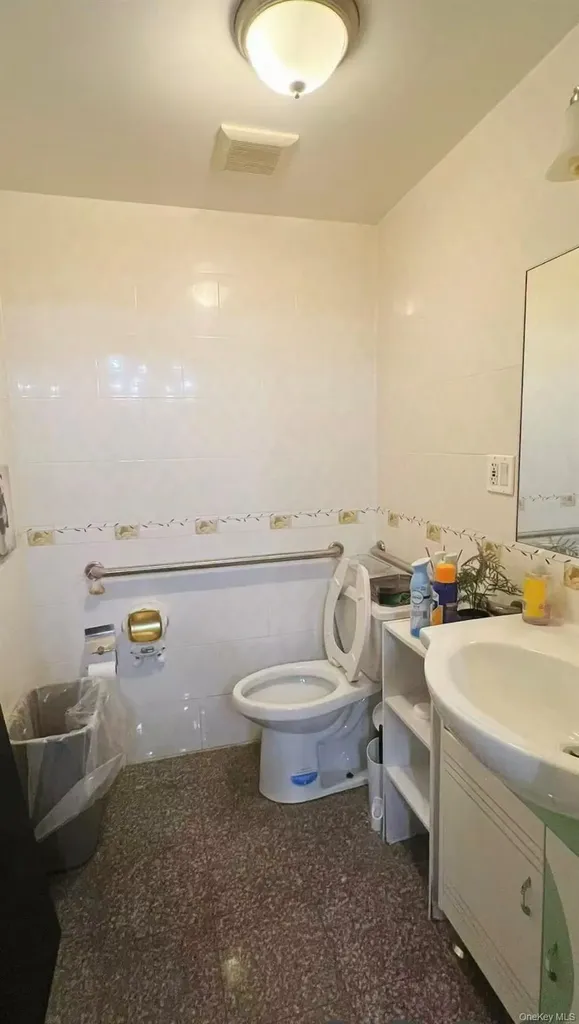 32-16 137th Street Flushing NY 11358