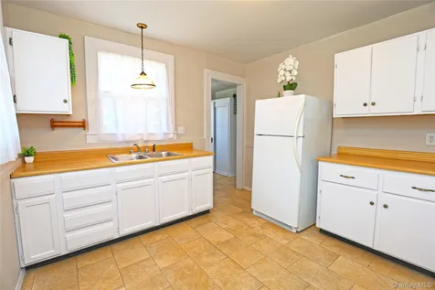49 Corlies Avenue Poughkeepsie NY 12601